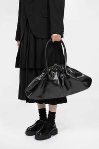 Womens Accessories: FAUX LEATHER MEDIUM GATHERED BAG IN BLACK, FW25