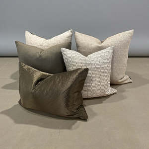 ZANDERS 019 | Cushion Story