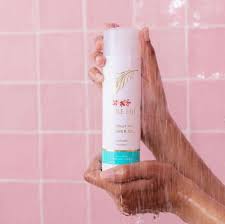 Pure Fiji Body: PURE FIJI Coconut Milk Shower Gel 250ml