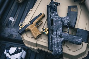 Products: Trace 1x H.A.L.O Enclosed Aspherical FDE Red Dot
