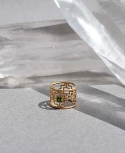 Centred Ring - 22k Gold Vermeil, Chrome Diopside