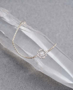 B2b Styles: Centred Bracelet - 925 Sterling Silver, White Zircon