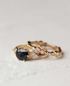 Bespoke Gallery: Bespoke 196 - 18k Yellow Gold, Blue Sapphire