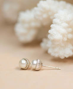 Pearl Earrings: Pearl Earrings - 925 Sterling Silver, Freshwater Pearl