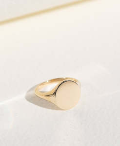Signet Rings: Classic Polished Signet - 9k Yellow Gold