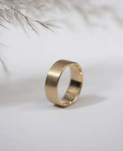 Silas Band 8mm - 18k Yellow Gold