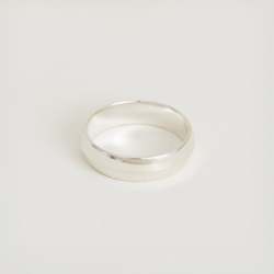 Rings: Knife Edge Wedding Band