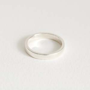 New: Barrel Wedding Band