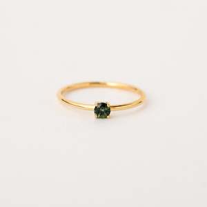 Round Claw Set Green Sapphire