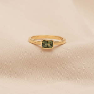 East-West 0.66ct Emerald-cut Green Sapphire