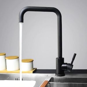 Products: Large square hot/cold tap – Zone 2