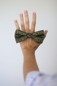 Products: Fern Bow Tie - Zoozies