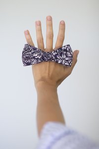 Products: Flora Array Bow Tie - Zoozies
