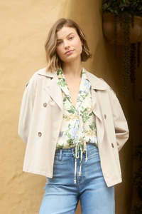 Sale: ISLE OF MINE Freya Crop Trench | Canvas