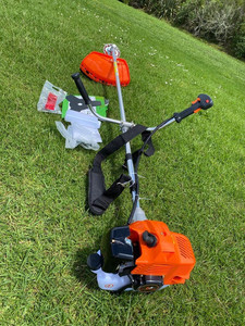 Products: 52cc brush cutter / weed eater 2 IN 1 Zuma Direct